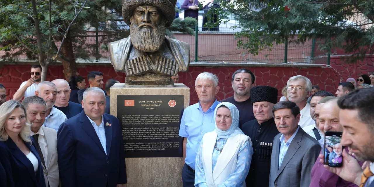 Ankara Keçiören’de Şeyh Şamil büstü törenle açıldı
