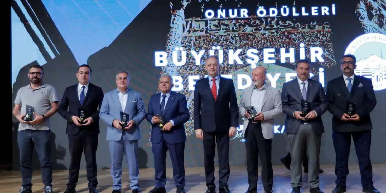 Kayseri Büyükşehir'e turizmde 3 ödül birden
