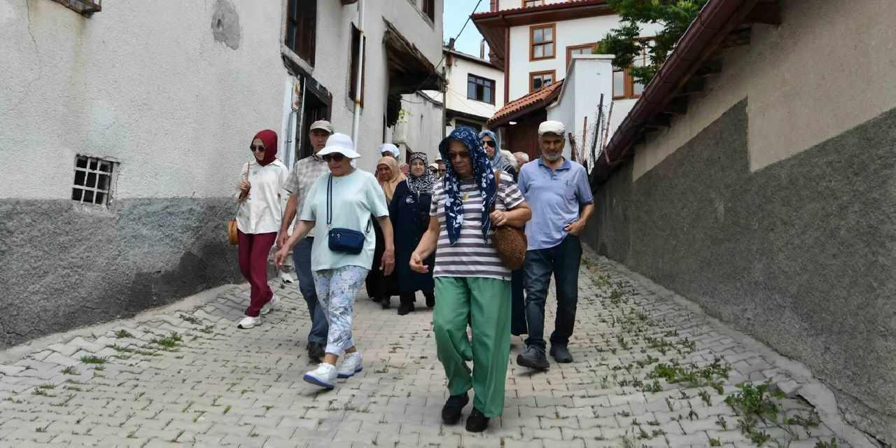 Başkentliler ücretsiz Kent Gezileri ile Ankara’yı keşfediyor