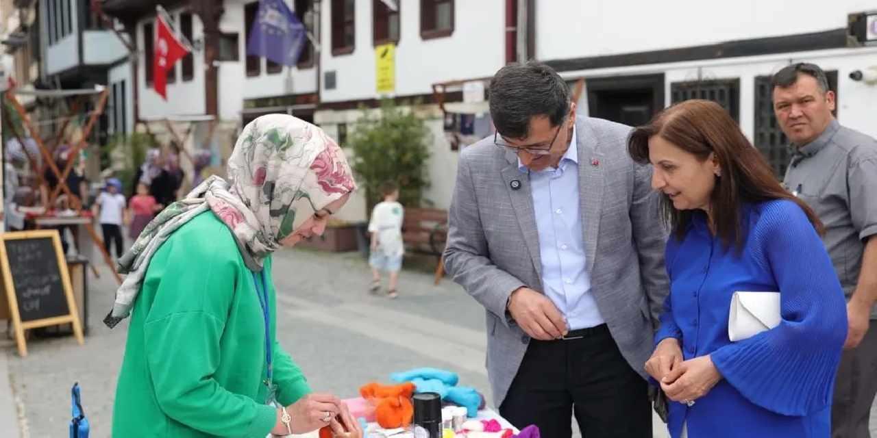 Kütahya'da Başkan Kahveci, Germiyan Sokak'ta üreticilerle buluştu