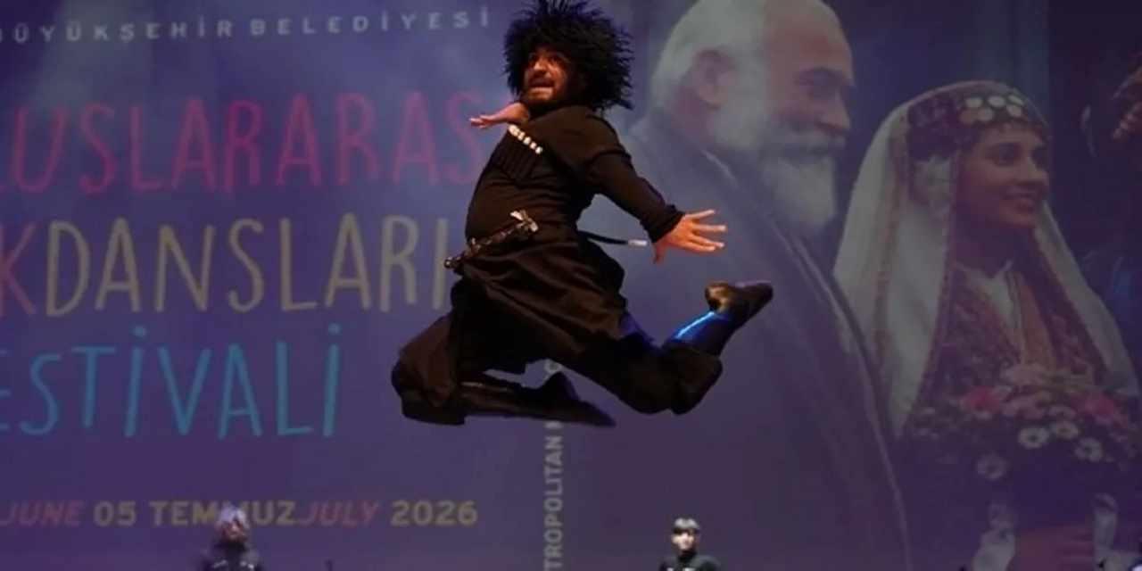 Dünyanın bütün renkleri Denizli’de buluştu