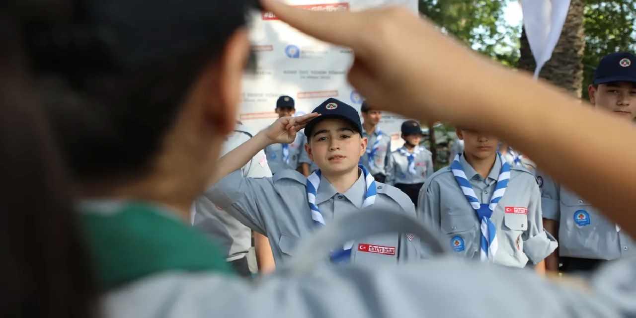 Antalya Büyükşehir’den gençlere izcilik eğitimi