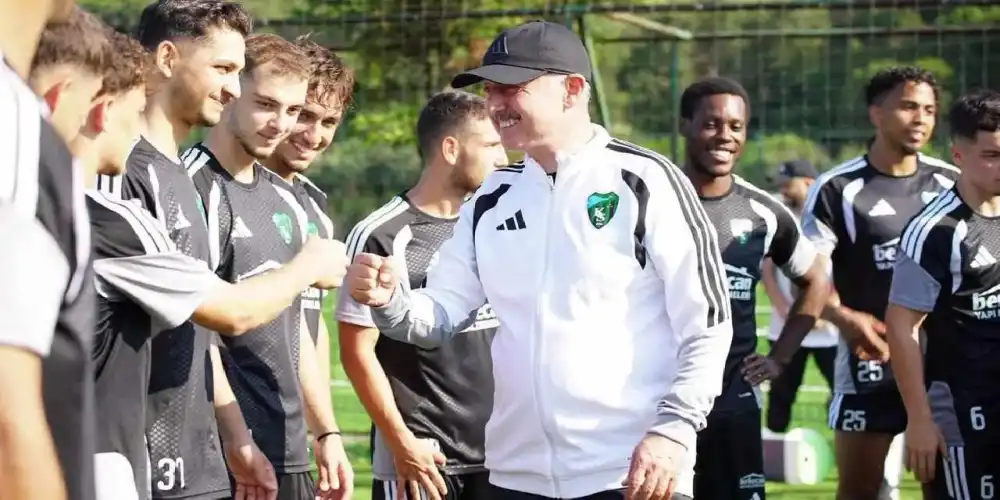 Başkan Büyükakın’dan Kocaelispor’a moral ziyareti