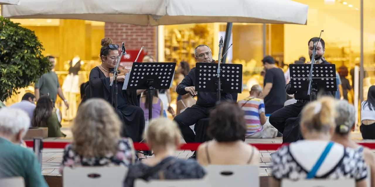 Mersin’de klasik müzik dinletileri yoğun ilgi gördü