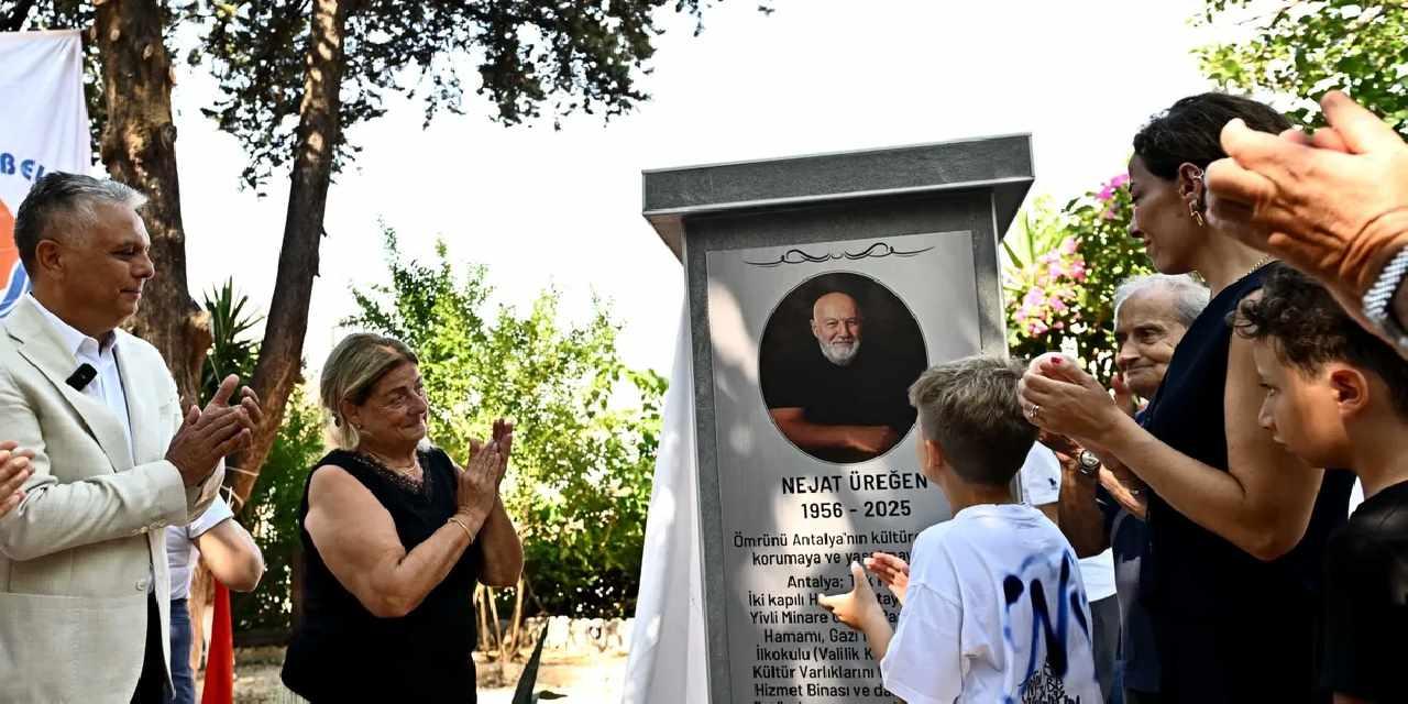 Nejat Üreğen’in adı Antalya Kaleiçi’nde yaşatılacak