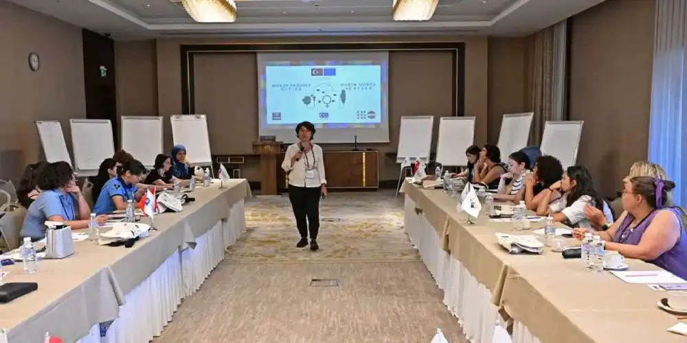 Antalya, kadın dostu kent vizyonunu güçlendiriyor
