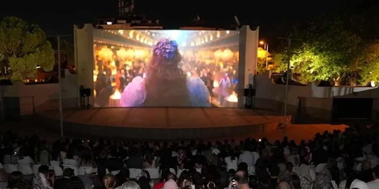 Denizli Büyükşehir’den yaz akşamlarına nostaljik dokunuş