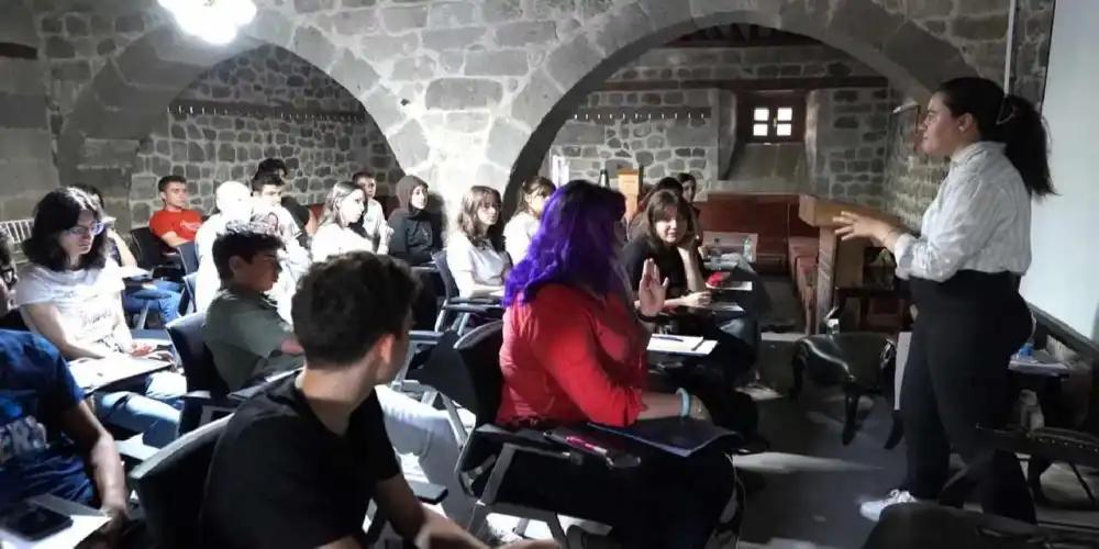 Kayseri Melikgazi'den İngilizce workshop