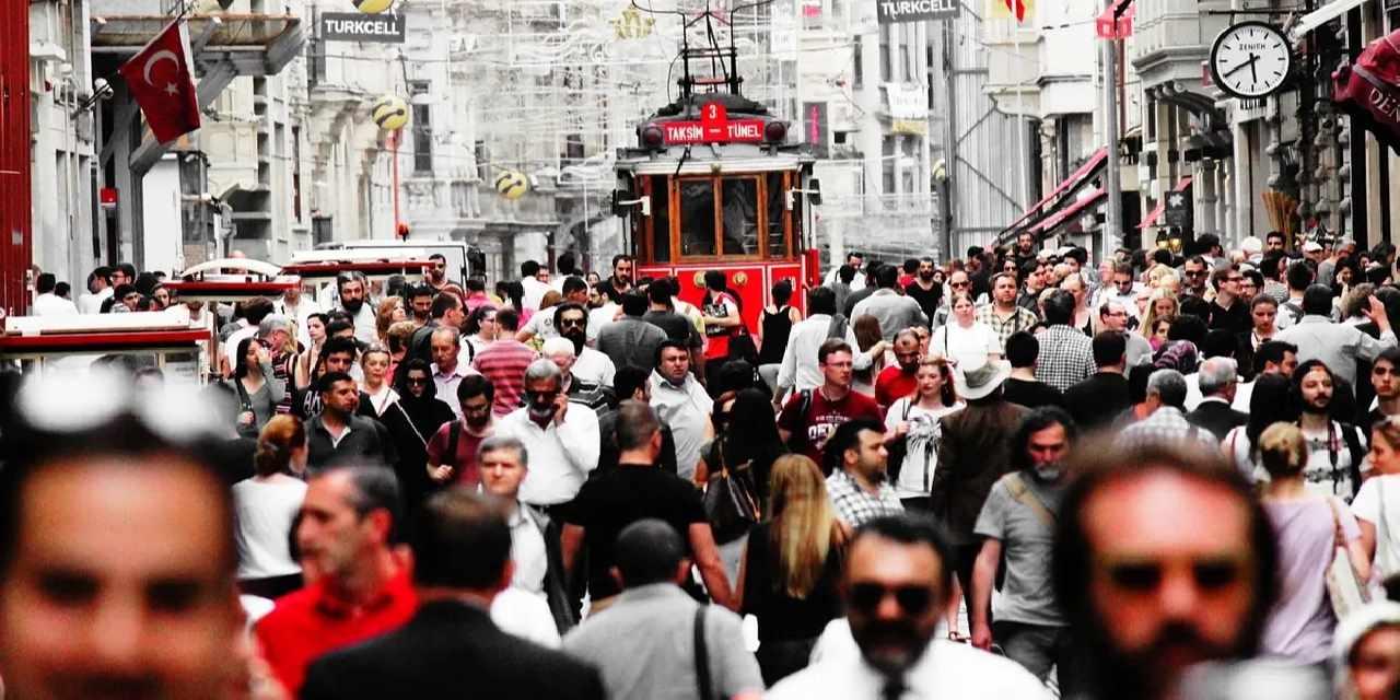 Türkiye’de erkekler 75, kadınlar 80 yıl yaşıyor