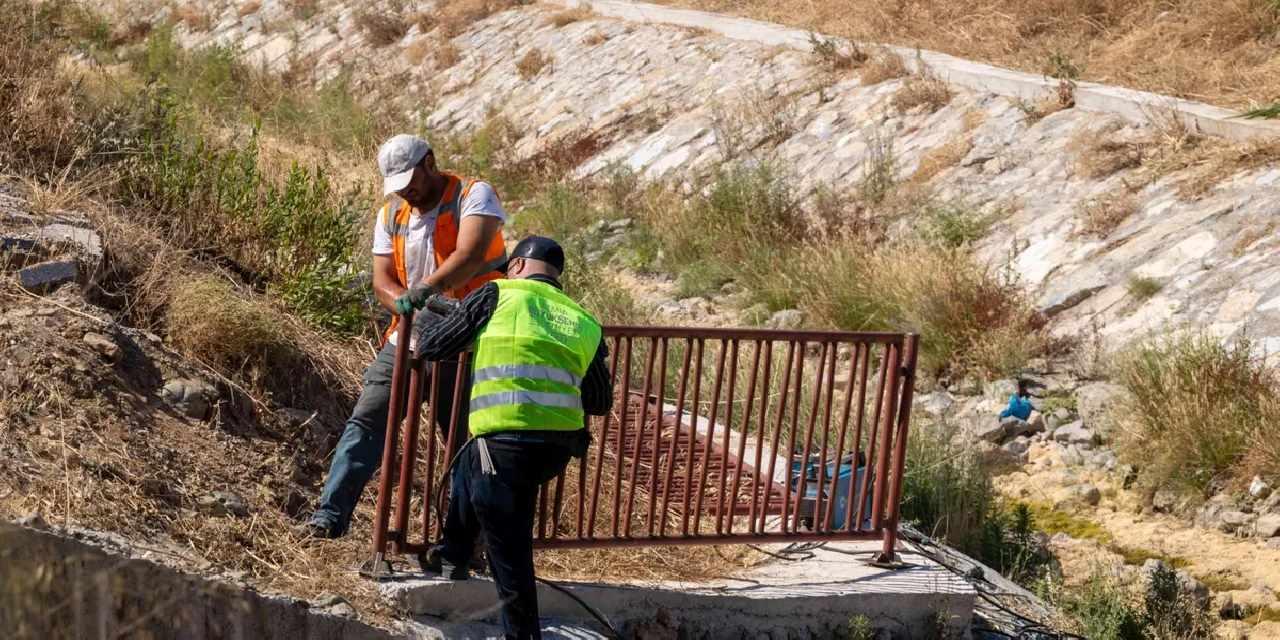 İzmir Seferihisar'da selin izleri siliniyor
