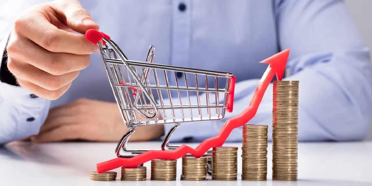 Ticaret satış hacmi yıllık geriledi... Perakende satışlarda artışa devam