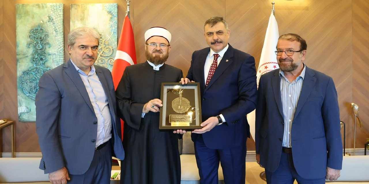 Bakan Çiftçi, Dünya Müslüman Âlimler Birliği Başkanı Karadaği'yi ağırladı