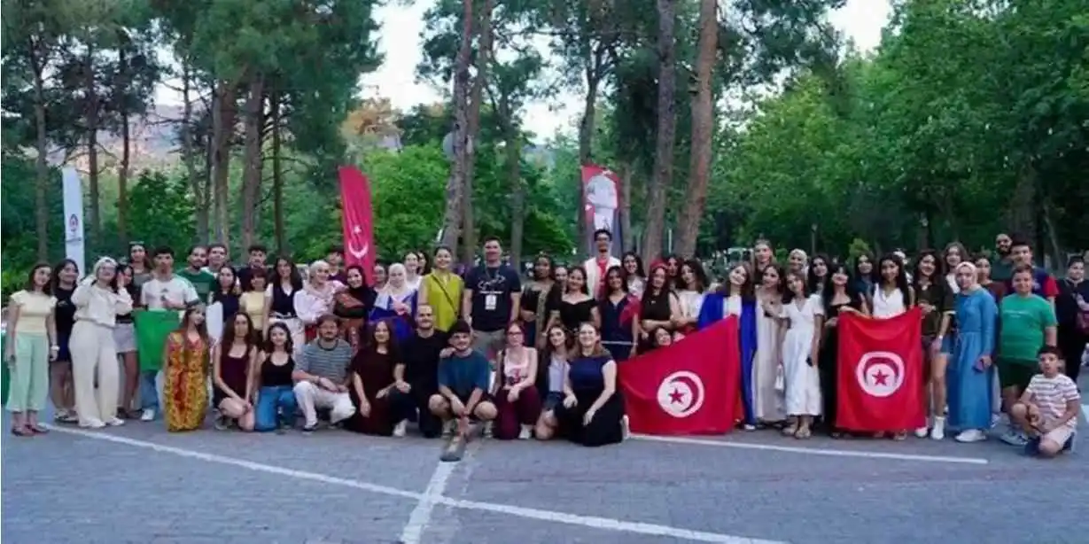 Denizli’de gençler kültür şöleninde buluştu