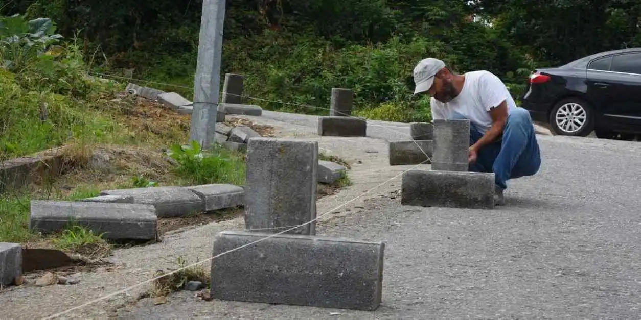 Giresun’da yol ve kaldırım çalışmaları sürüyor