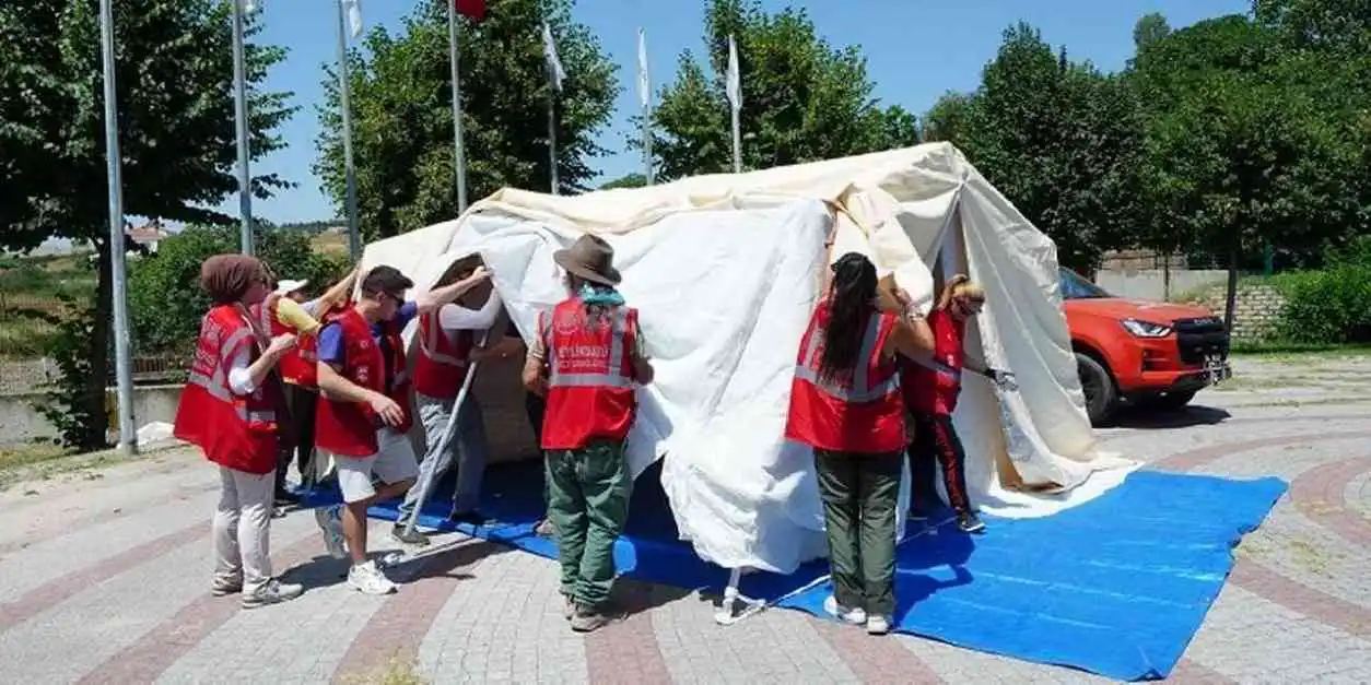 İstanbul Beylikdüzü'nde afet gönüllüleri sahaya hazır