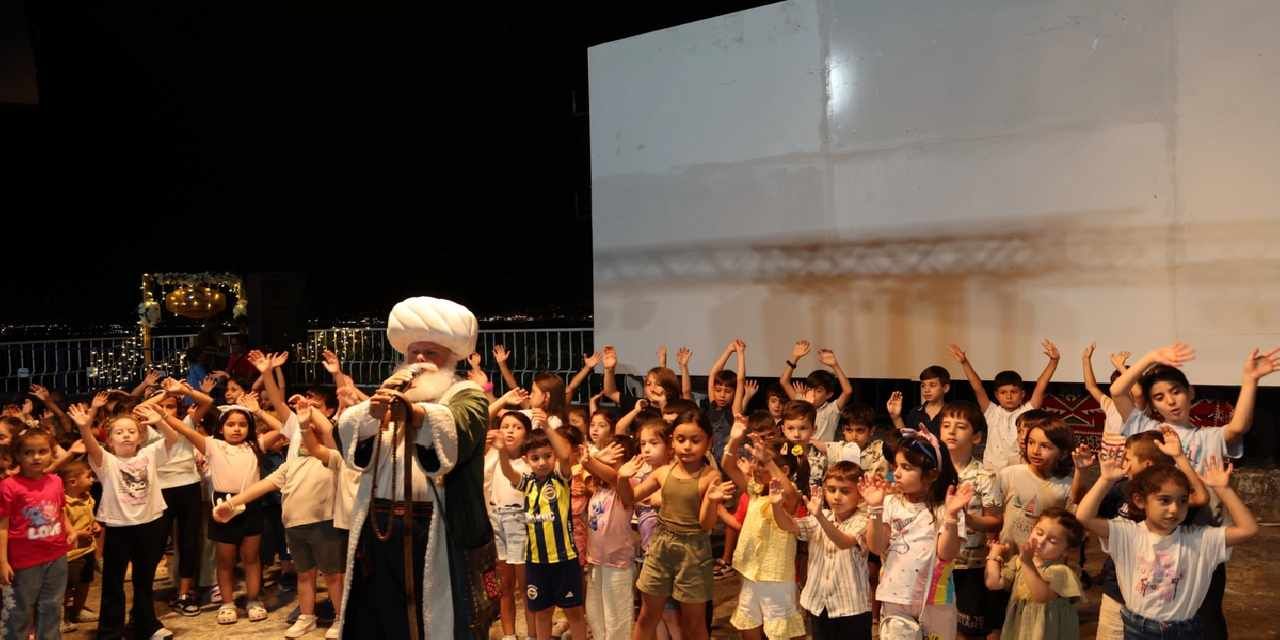 Eskihisar Kalesi’nde çocuklar eğlenceyle buluştu