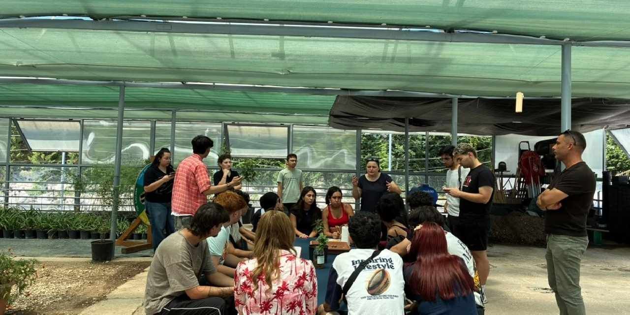Eskişehir’de uluslararası öğrenciler Yerel Tohum Merkezini ziyaret etti