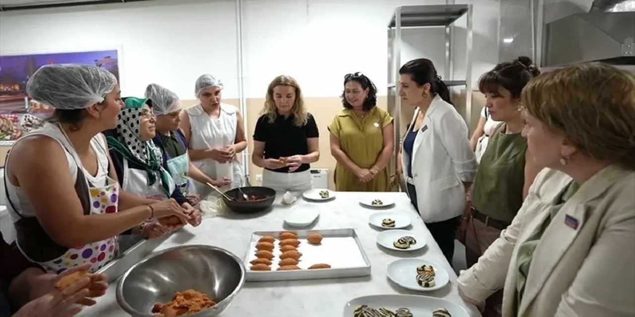 Denizli Büyükşehir’den geleceğin şeflerine profesyonel eğitim
