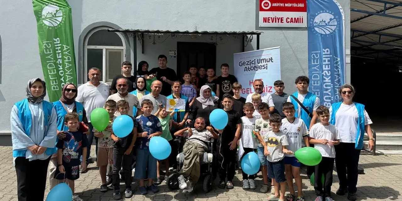 Gezici Umut Atölyesi gönüllere dokunuyor
