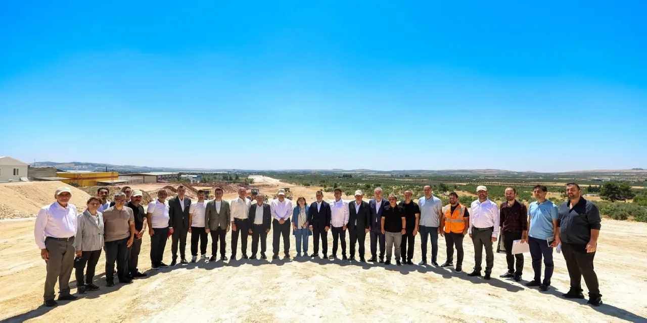 Gaziantep'te havaalanı yolunda çalışmalar tam gaz