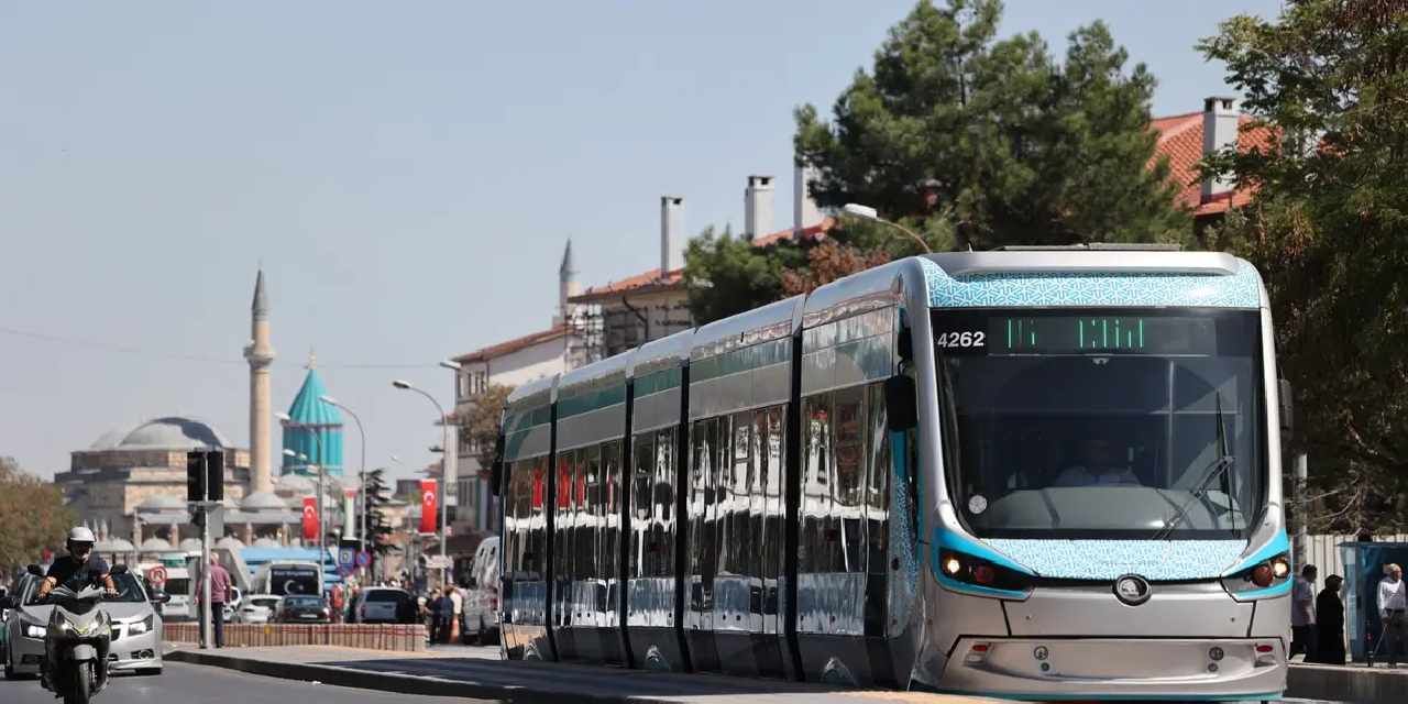 Öğrenci dostu şehir Konya yeni üniversitelileri bekliyor