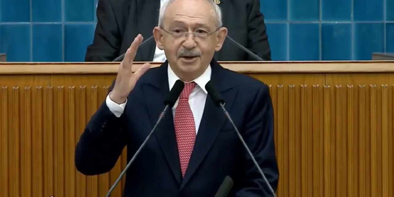 Kılıçdaroğlu 3 yıl sonra CHP grup toplantısında... 'Bu Kemal hiçbir gücün karşısında eğilmez!'