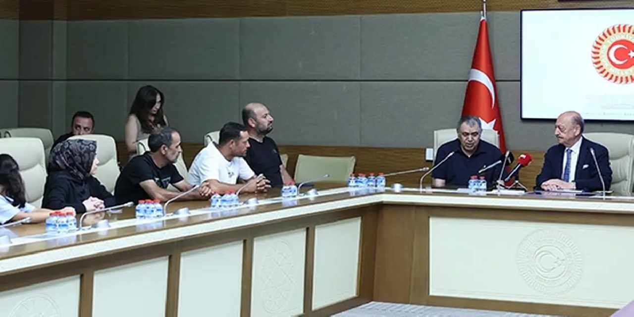 Milletvekili Bilgin TBMM'de maden işçilerinin ailelerini kabul etti