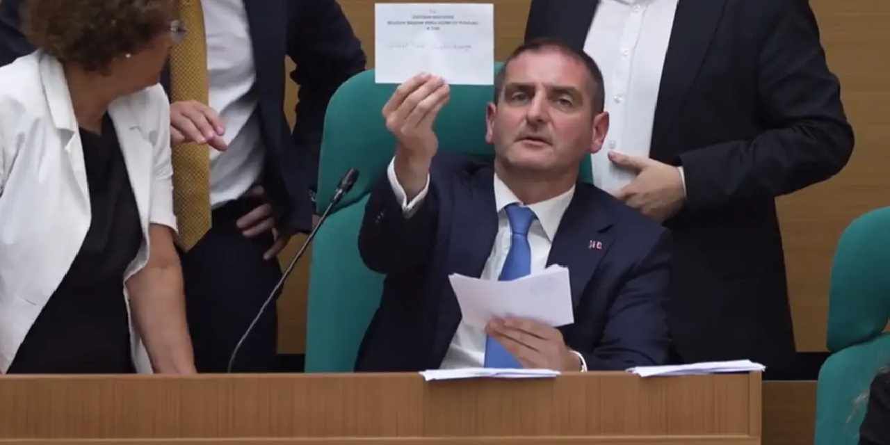 Üsküdar’da Başkan Vekili seçimi krizi! Geçersiz oy tartışması çıktı