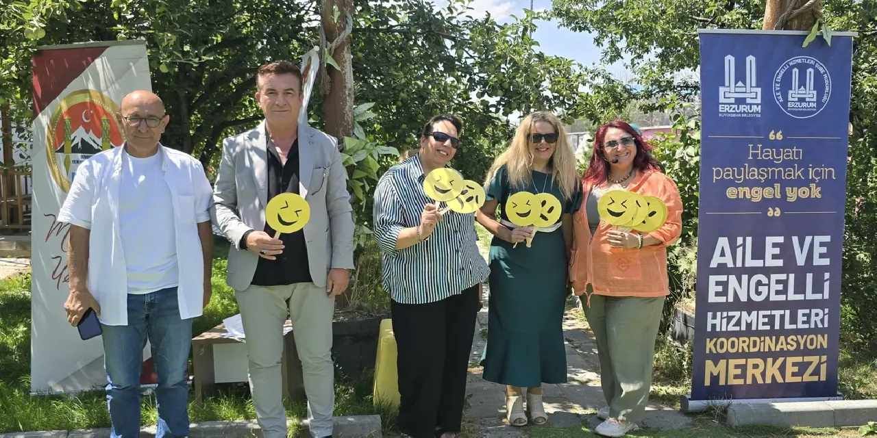 Erzurum’da “Sen Yeter ki Gülümse” farkındalığı