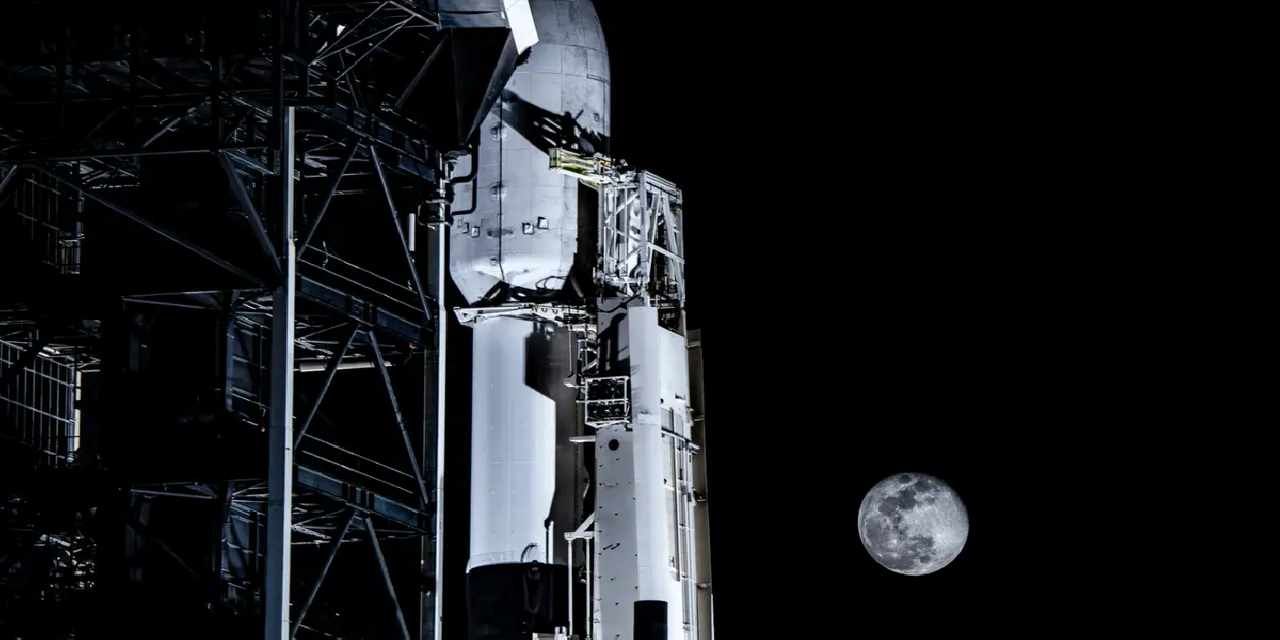 SpaceX'ten Ay'a çarpma açıklaması: Sorumlu uzay operasyonları için çalışıyoruz