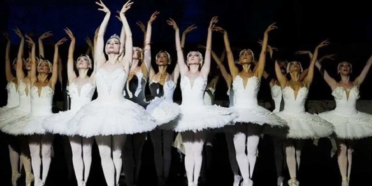 Denizli Opera ve Bale Günleri’nde “Kuğu Gölü” büyüsü
