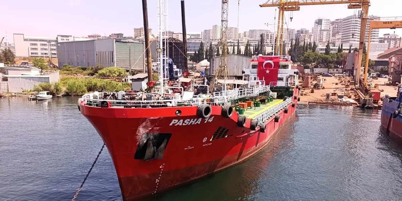 Yakıt barcı filosuna iki yeni gemi