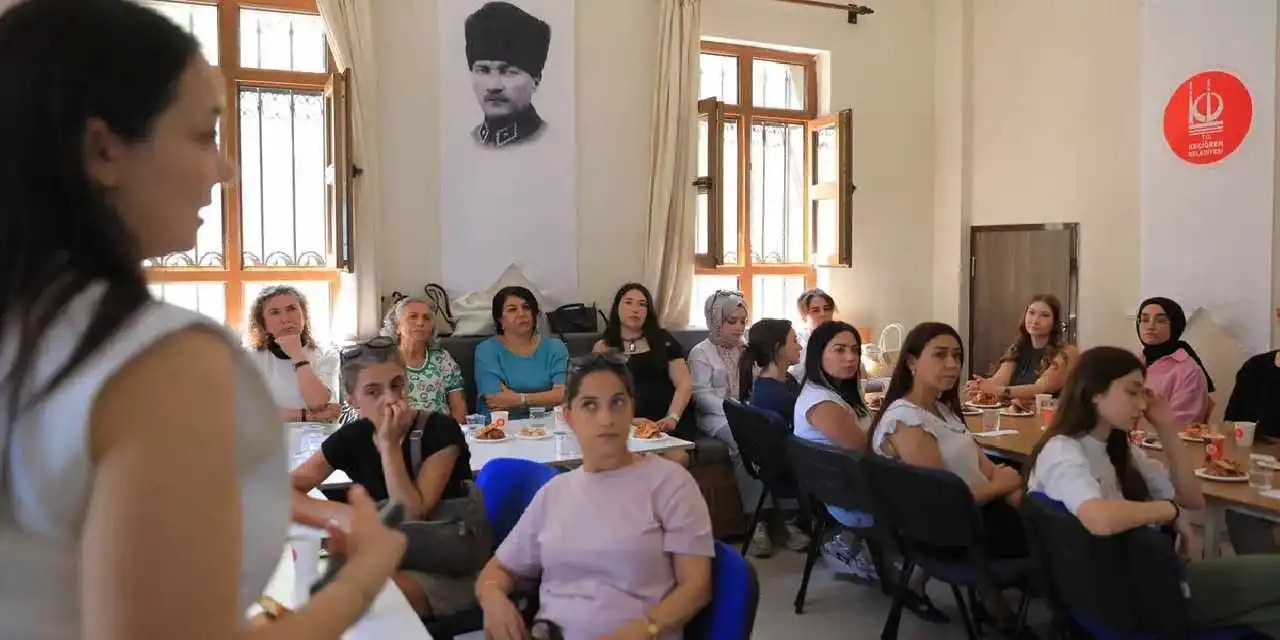 Ankara Keçiören'de ailelere etkili ebeveynlik eğitimi