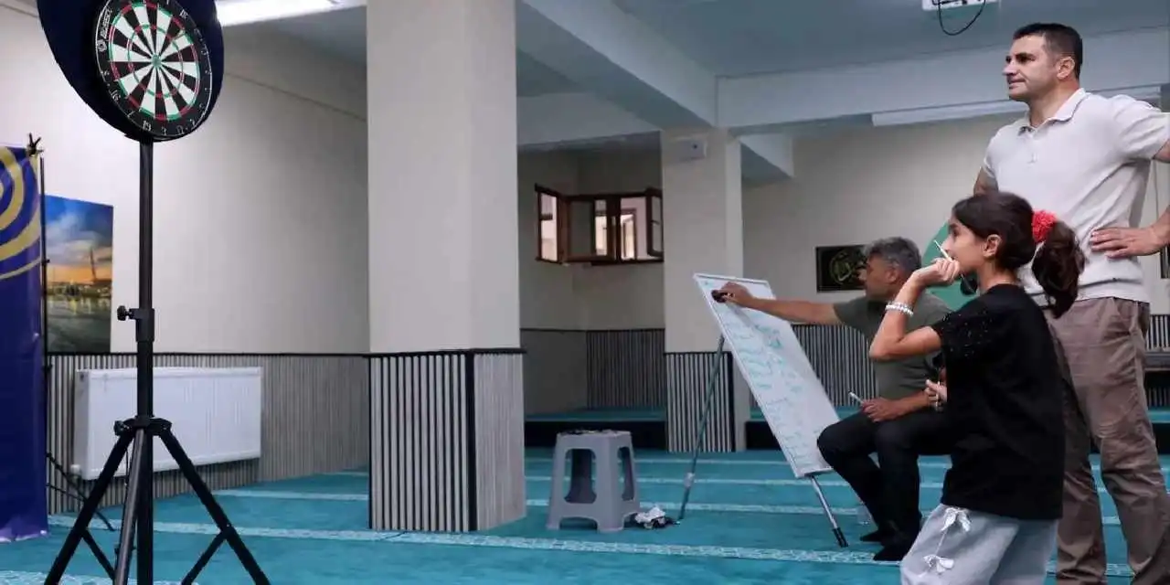 Konya Karatay'da Kur'an kurslarında dart turnuvası heyecanı