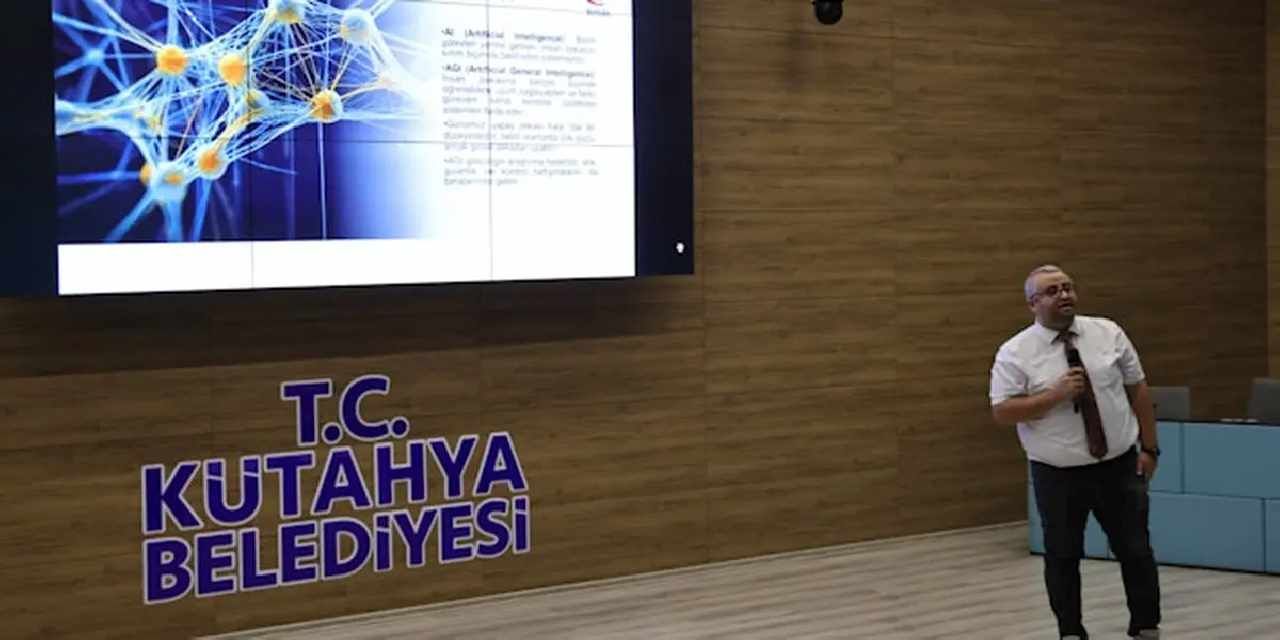 Kütahya Belediyesi personeline yapay zeka eğitimi