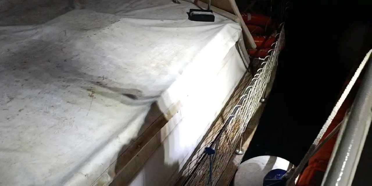 Avcılar açıklarında tekne arızası 6 kişi kurtarıldı