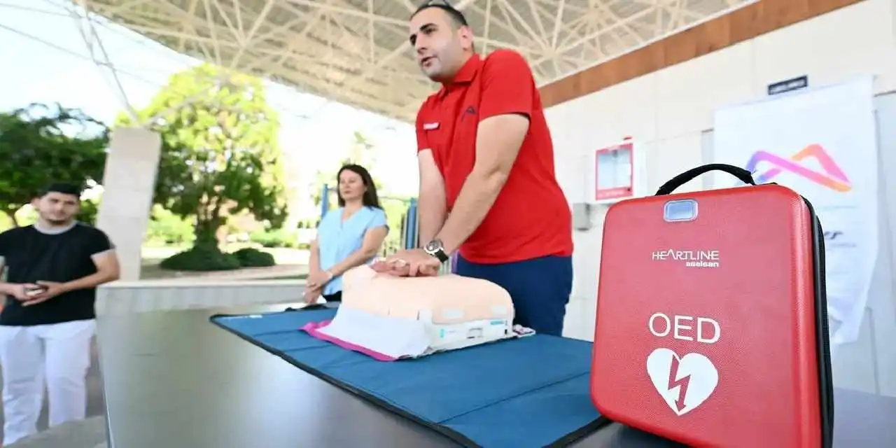 Mersin’de hayat kurtaran OED cihazı eğitimi