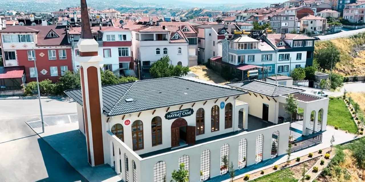 Kayseri Melikgazi'de Hayrat Camii ibadete açılıyor
