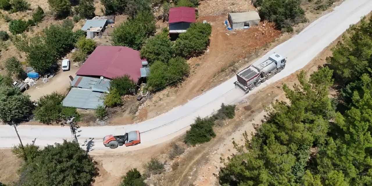 Mersin Büyükşehir, Balandız’da üretici yolunu yeniledi