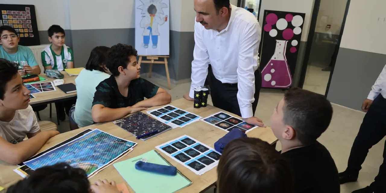 Konya'da Başkan Altay, Bilgehane ve Yaz Kur’an kursiyerleriyle buluştu