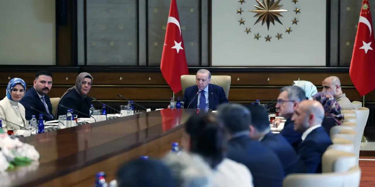 Cumhurbaşkanı Erdoğan şehit yakınları ve gazileri ağırladı