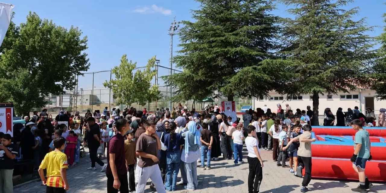 Kayseri Büyükşehir'in yaz Kur'an Kursu'na anlamlı final