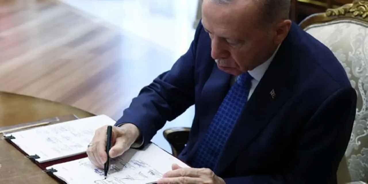 Üç büyük şehirde komuta değişti