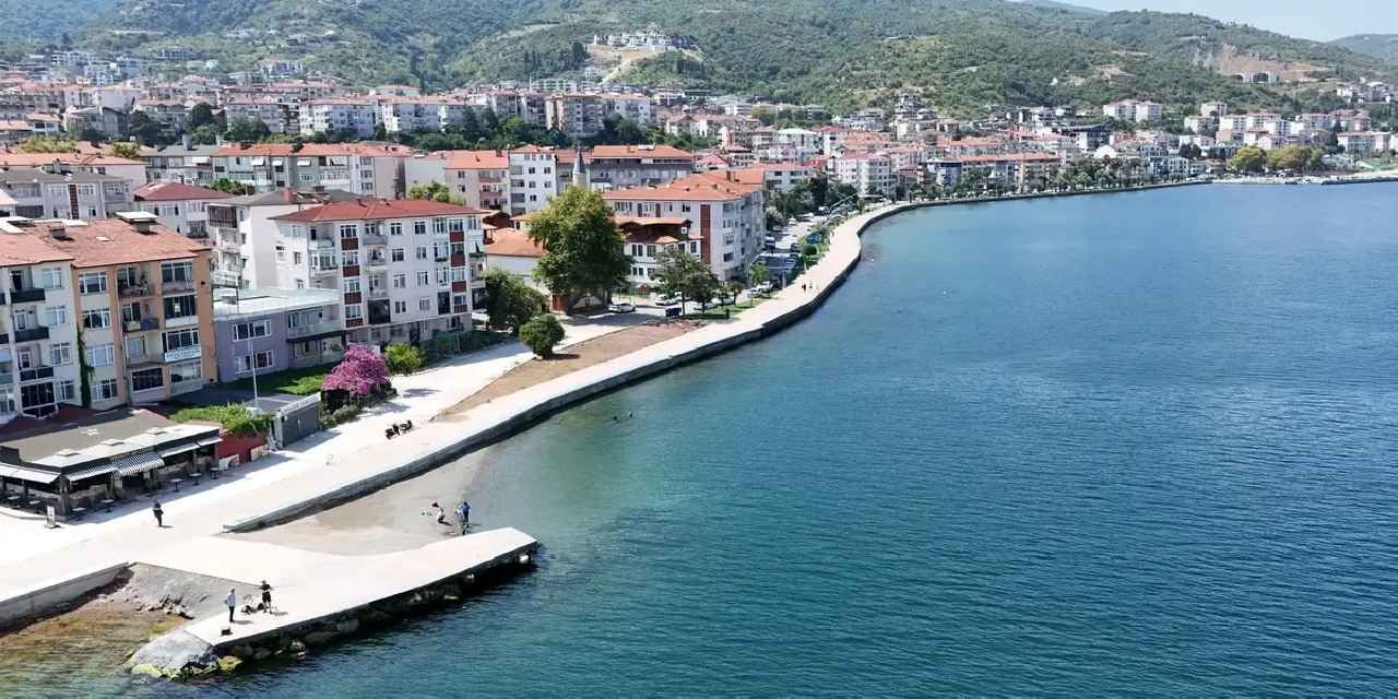 Değirmendere sahili dalga kırıcı setle güçlendirildi