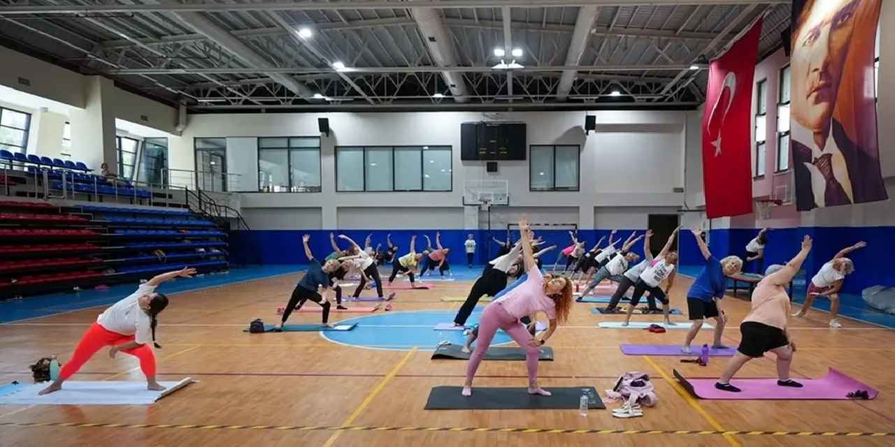 İstanbul Maltepe'de kadınlar için yoga dersleri