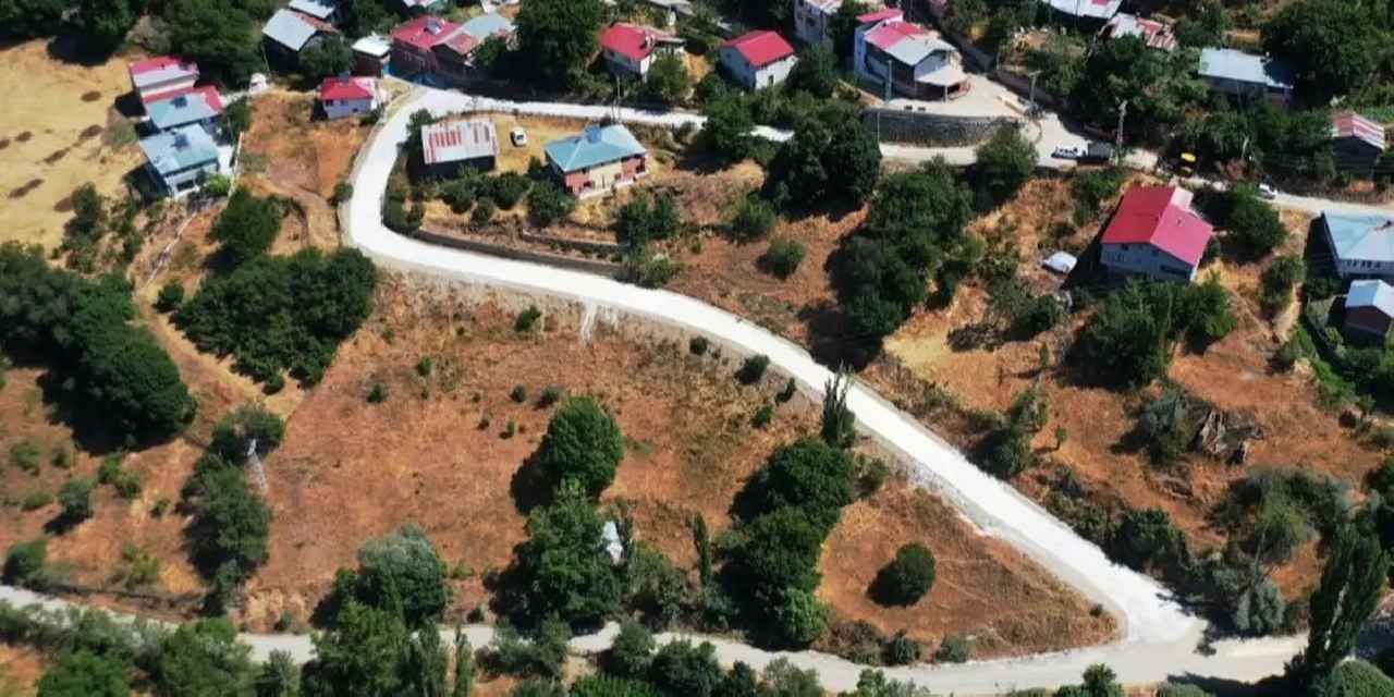 Ordu Mesudiye’de beton yol çalışmasıyla güvenli ulaşım