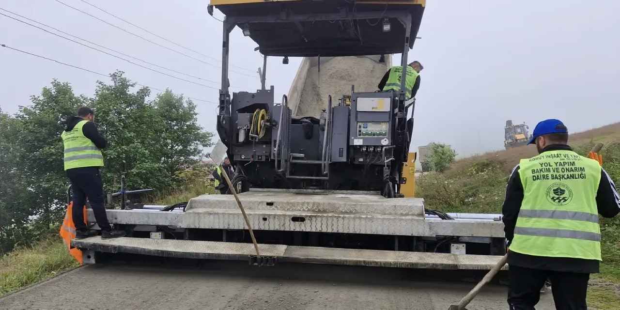 Trabzon’da 13 kilometrelik yol kuru betonla kaplandı