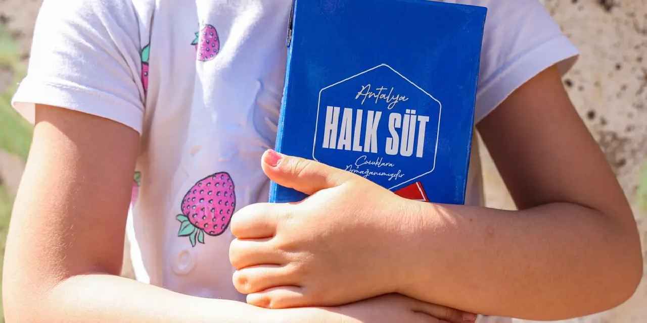 Antalya’da Halk Süt Projesi 2026’da 450 bin litre süt dağıttı