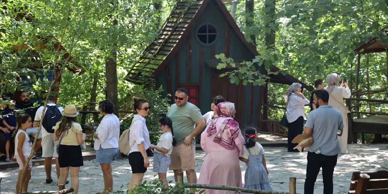 Kocaeli Ormanya’da ailelere doğayla iç içe deneyim