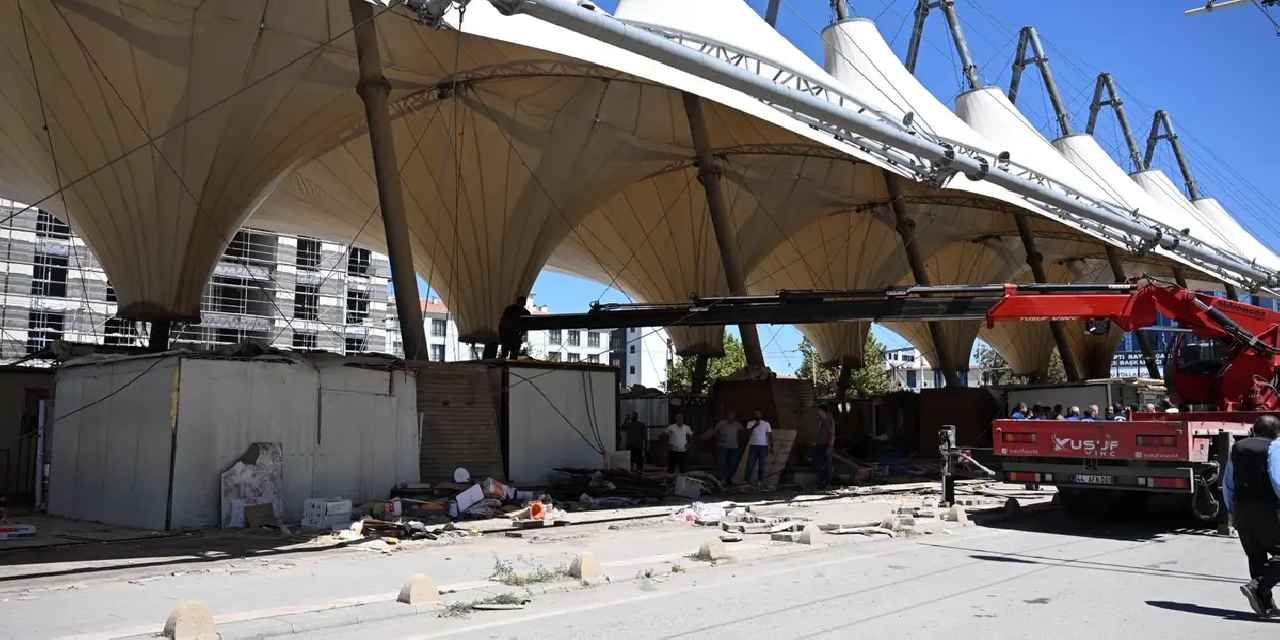 Malatya’da konteynerler kaldırılıyor